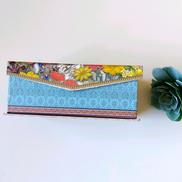 Musical Box & Note Card Set - Picture 2 of 5